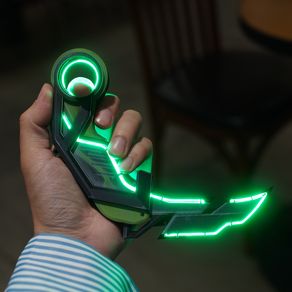 Acrylic Glow-in-the-Dark Toy Model Glowing Weapon Model Toy Claw Knife Toy Claw Knife Model Glowing Claw Knife | FREE SHIPPING