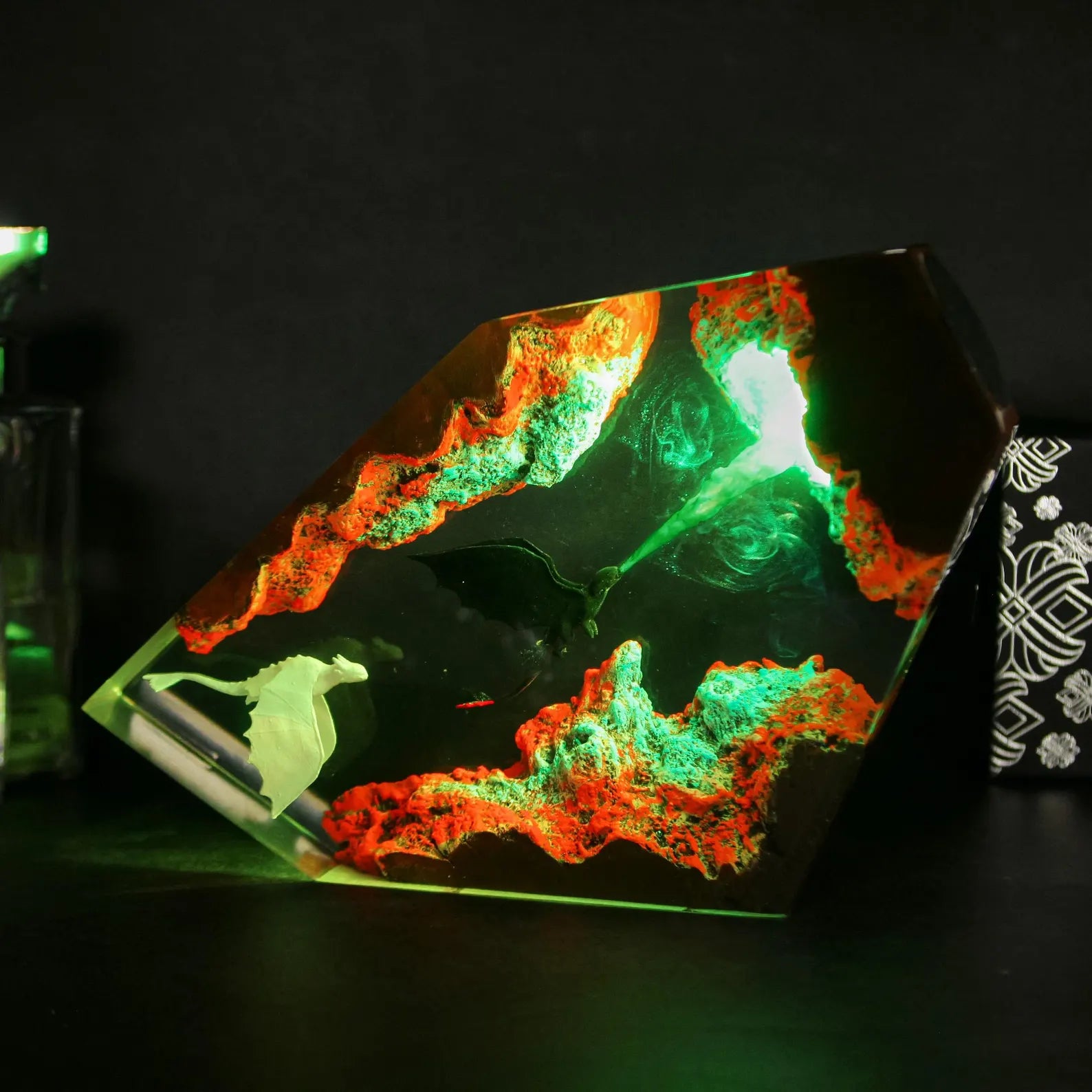 Handmade Dragon Resin Lamp – Toothless-Inspired “How to Train Your Dragon” Night Light, Epoxy & Wood Burl Decor Gift | 50% OFF, FREE SHIPPING