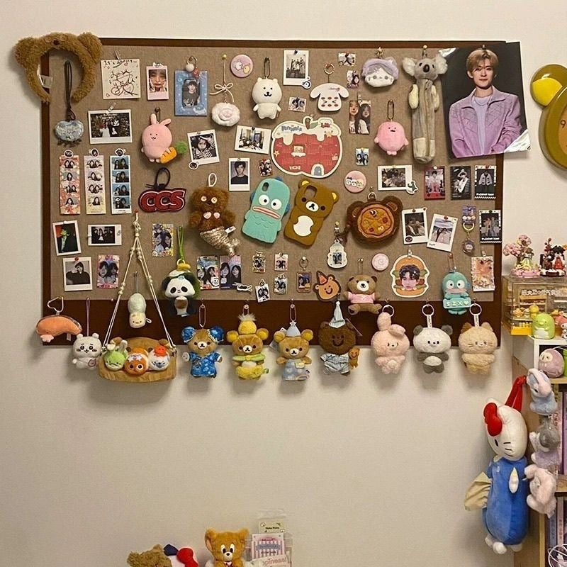 📌 Felt Wall Photo Board – No-Drill Dorm Room Organizer & Decor | FREE SHIPPING