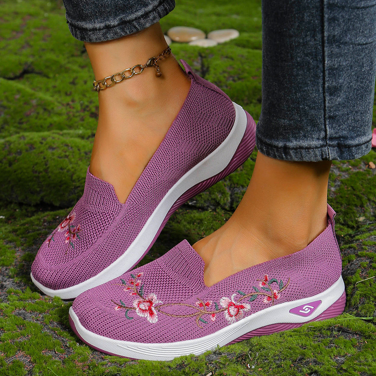 💥 Limited-Time Offer: Get 40% OFF Today! 💥Women's Embroidered Orthopedic Shoes – Style Meets All-Day Comfort