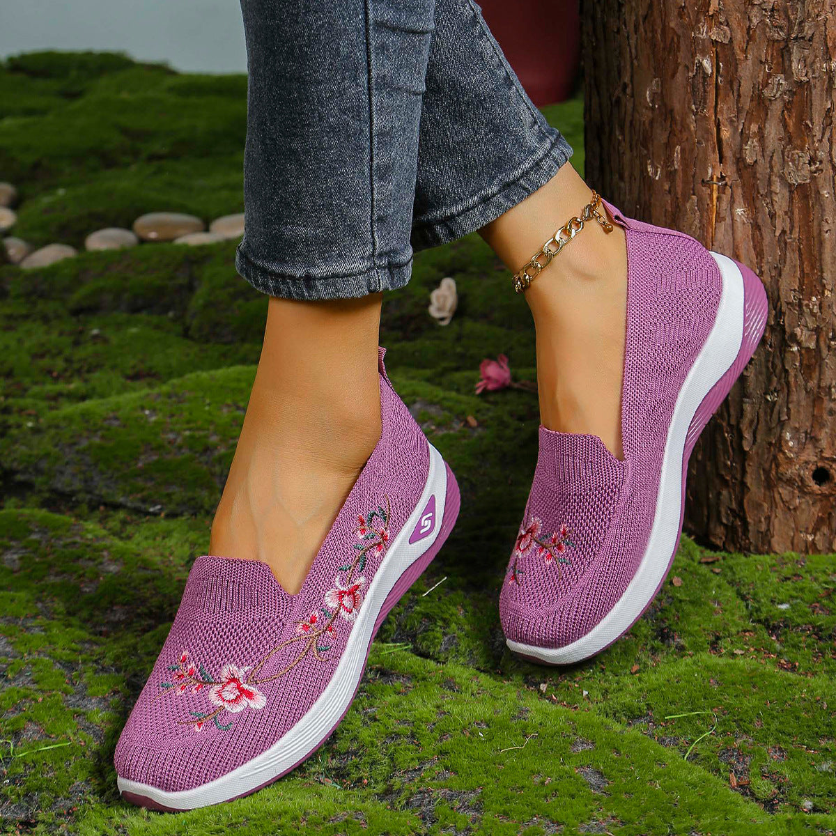 💥 Limited-Time Offer: Get 40% OFF Today! 💥Women's Embroidered Orthopedic Shoes – Style Meets All-Day Comfort
